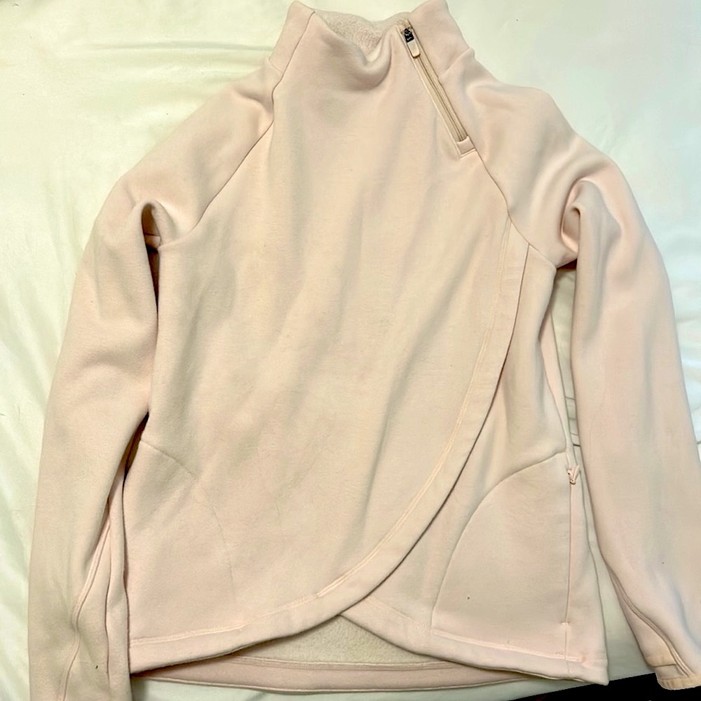 ATHLETA GIRL CRAZY COZY WRAP 2.0